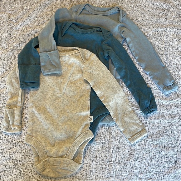 Little Planet Organic by Carter’s Onesie Set - Picture 1 of 6